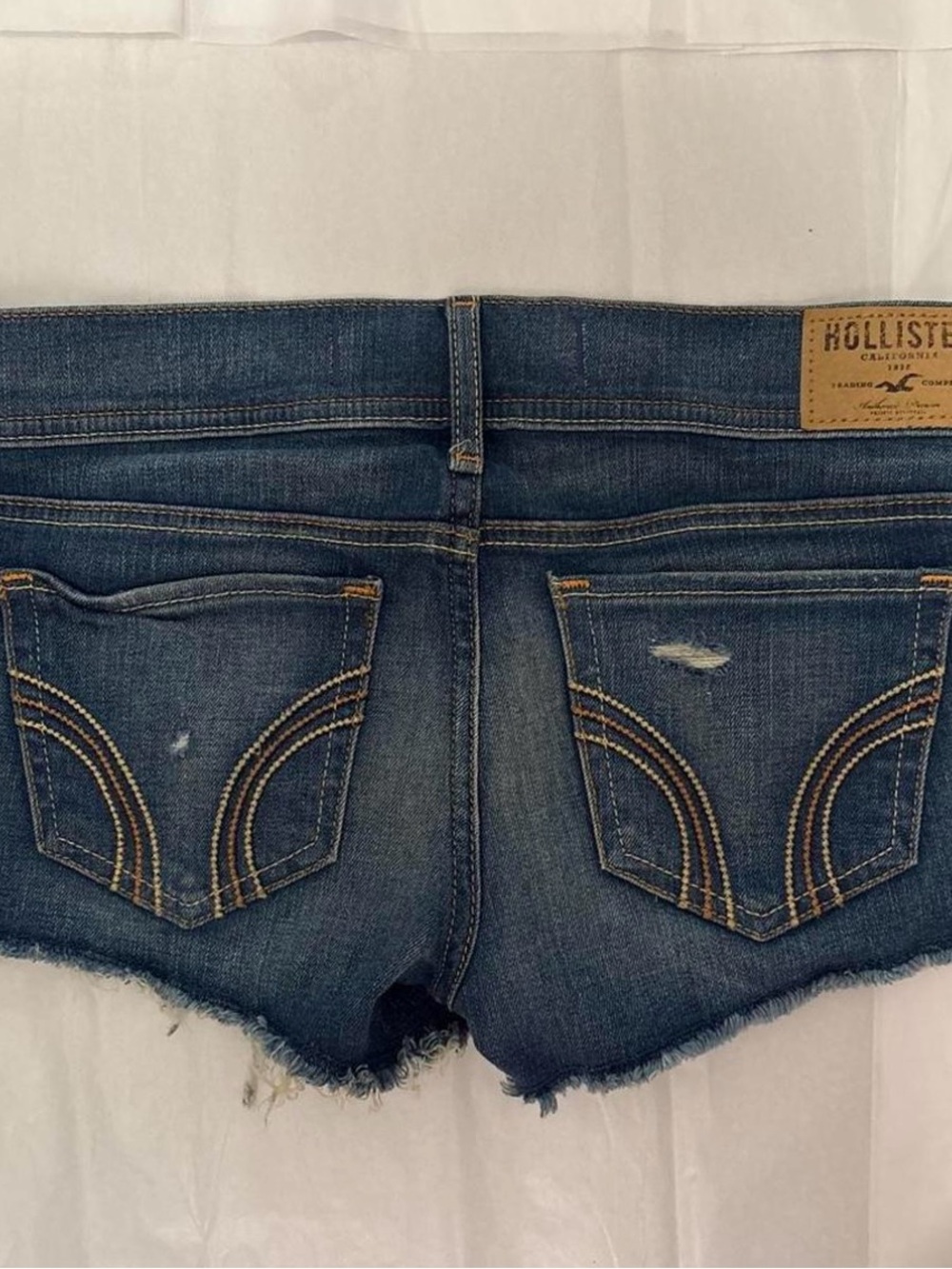 Women's Jeans Subcategory Identification